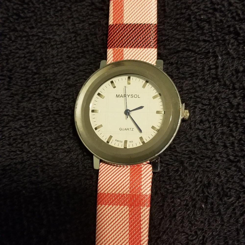Watch - Picture 2 of 3